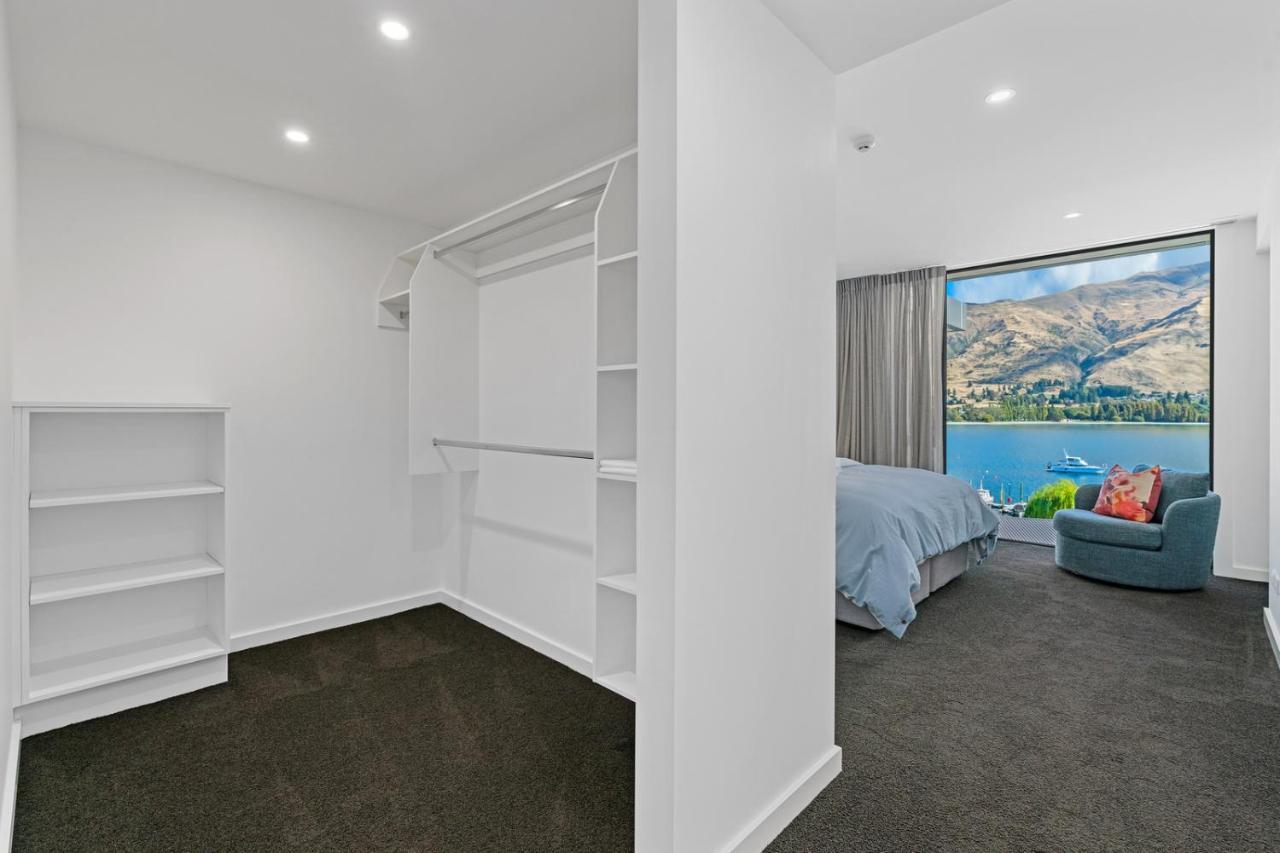 Luxurious Lakefront Penthouse Wanaka Exterior foto